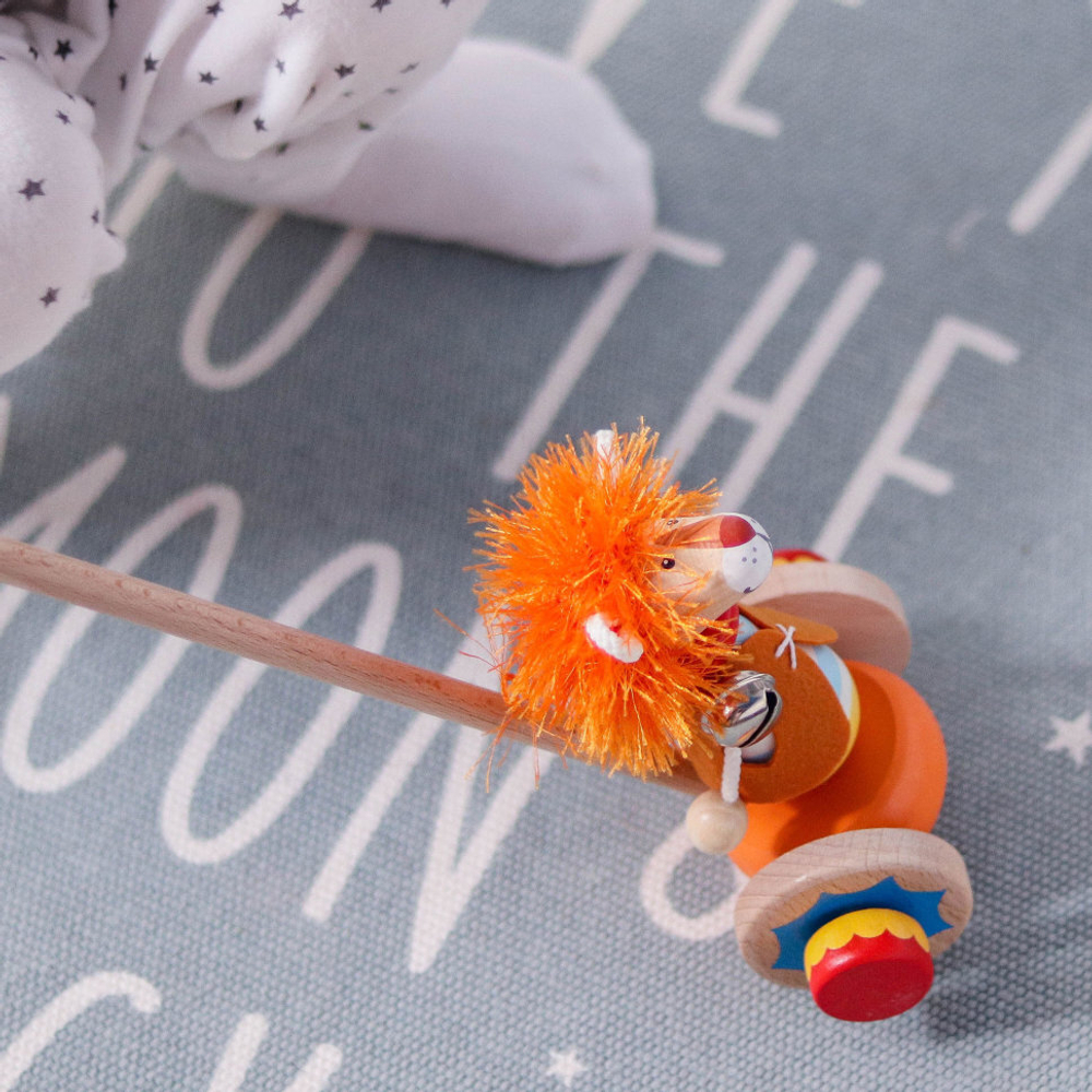 Каталка на палочке "Лев Бонифаций", Вальда