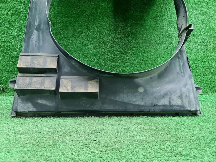 Диффузор вентилятора Toyota LC Prado 150 (2009-нв)