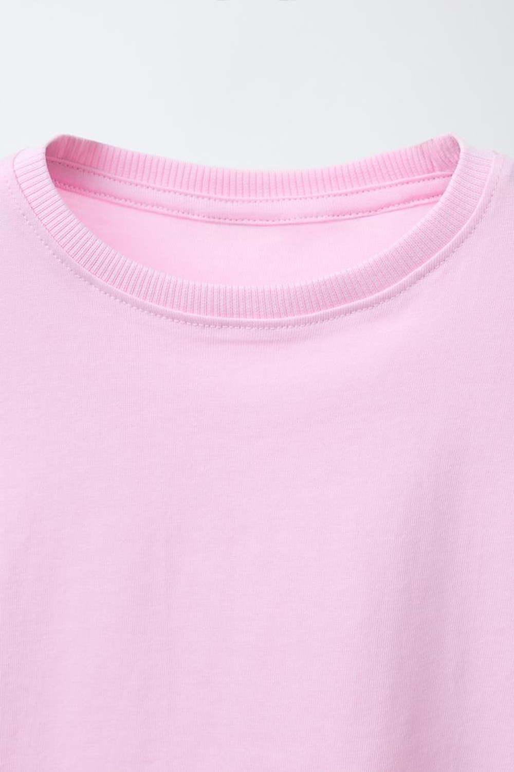 ZARA НАБОР ИЗ ТРЕХ ОДНОТОННЫХ ФУТБОЛОК И ФУТБОЛОК В ПОЛОСКУ, РОЗОВЫЙ