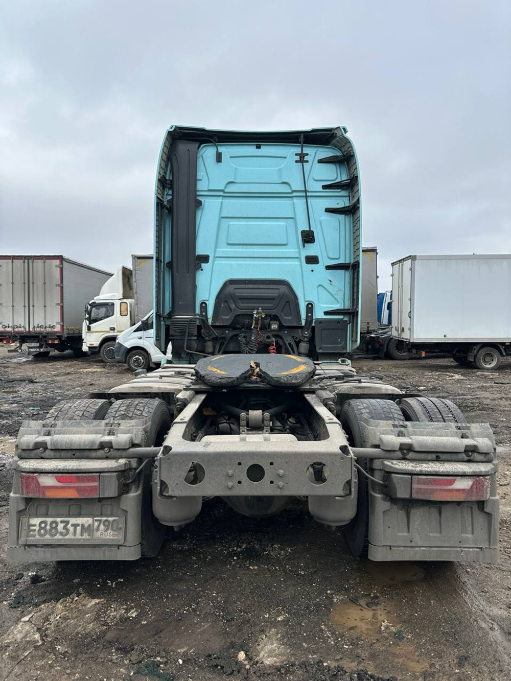 Shacman (Shaanxi) SX* 4x2 Седельный тягач SX4188YY381 (Дизельный, 12,5 л, 473 л.с., МТ)