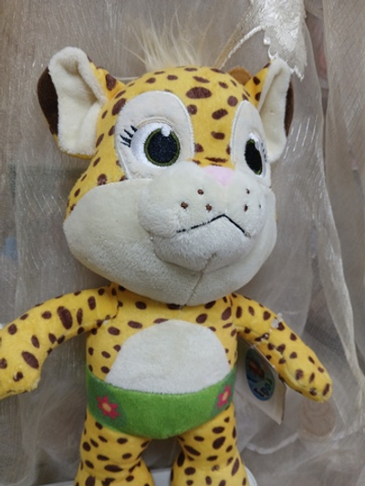 Леопард жёлтый, стоит, 30 см