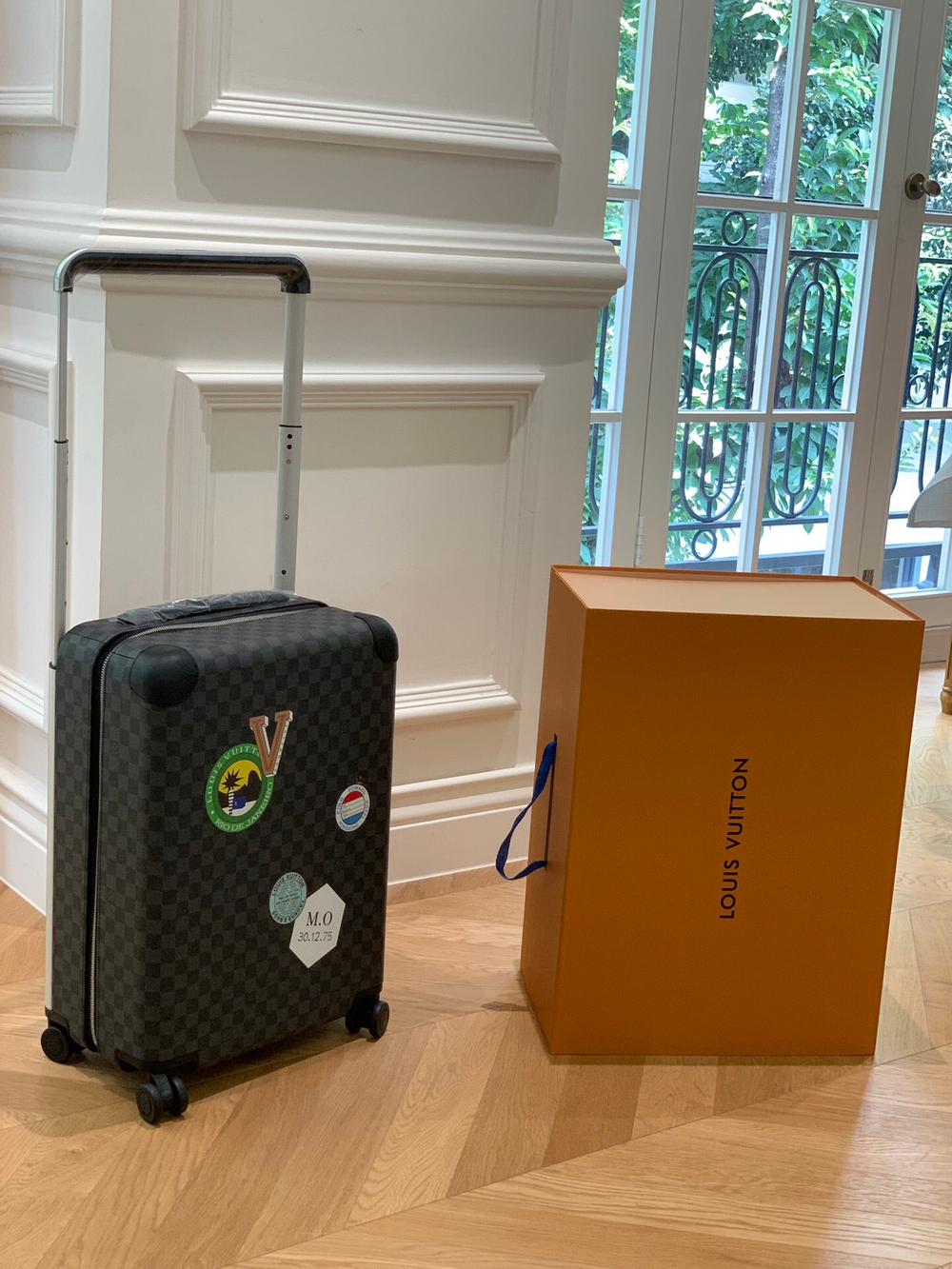Louis Vuitton Horizon 55 Suitcase