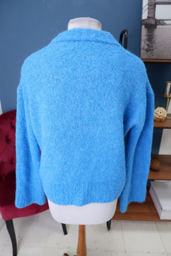 Джемпер Stockholm Atelier красивого цвета 46 размер