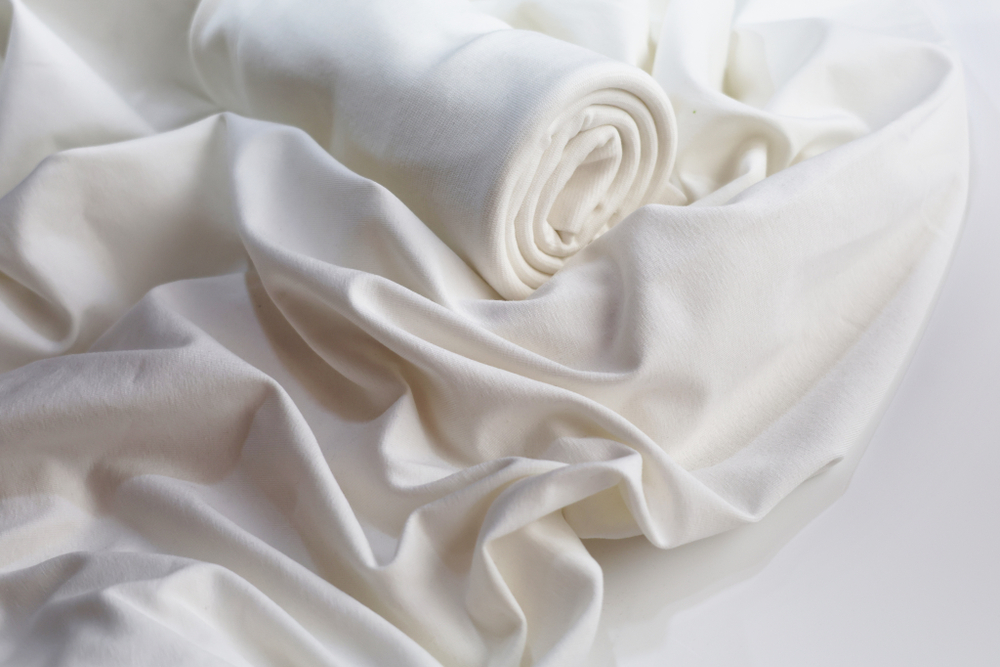 МОЛОКО - Рибана с лайкрой, пенье (КРВ599 Елена) (к2 мелкие дырочки местами + слегка желтая полоса по сгибу)