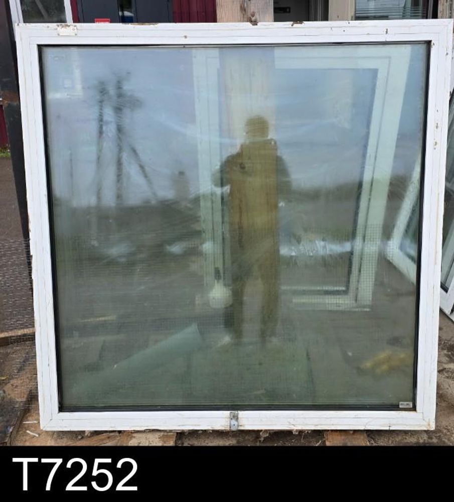 Окно Алюминиевое Б/У 1450(в) x 1450(ш)