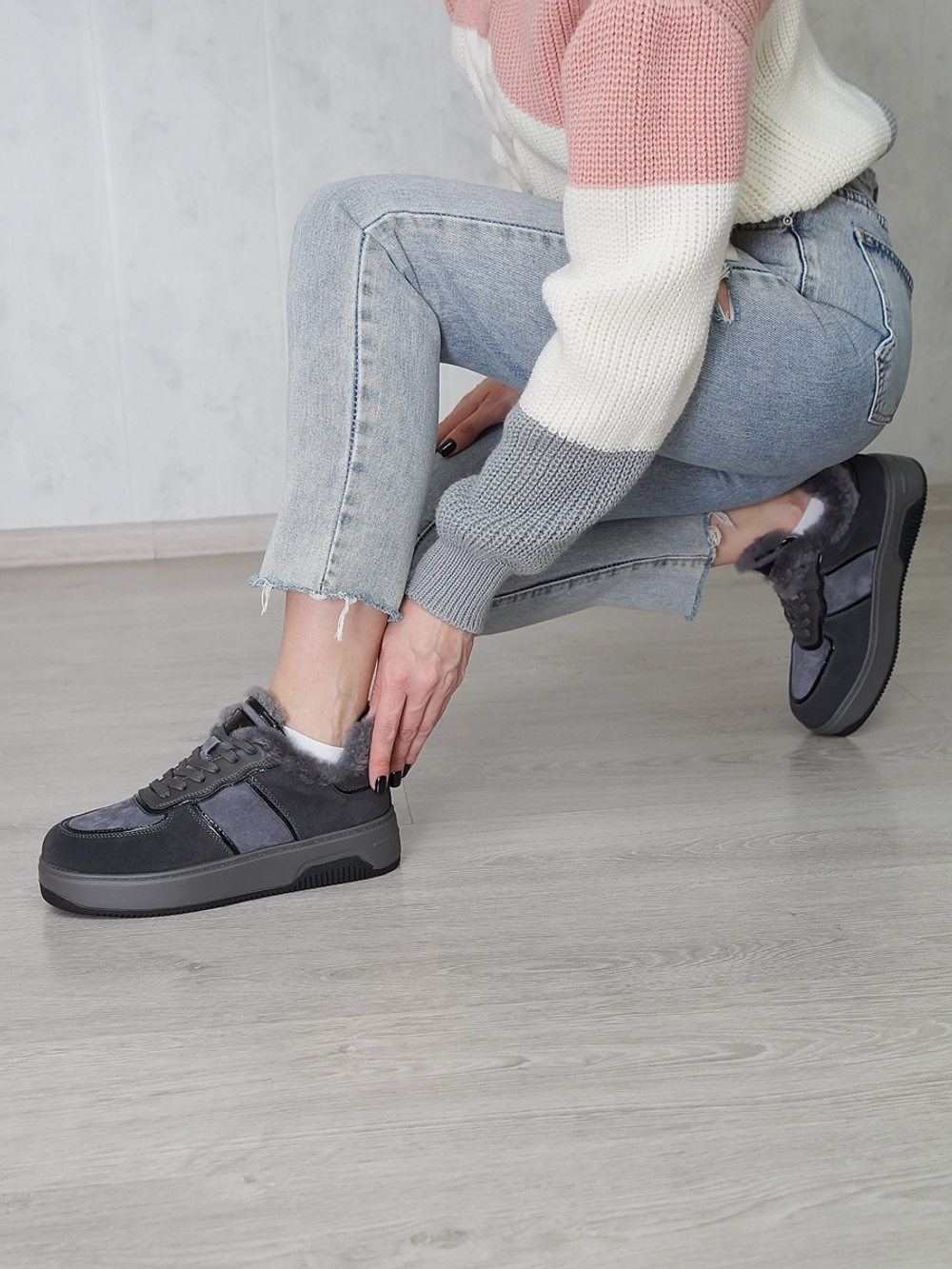 Кроссовки женские зимние