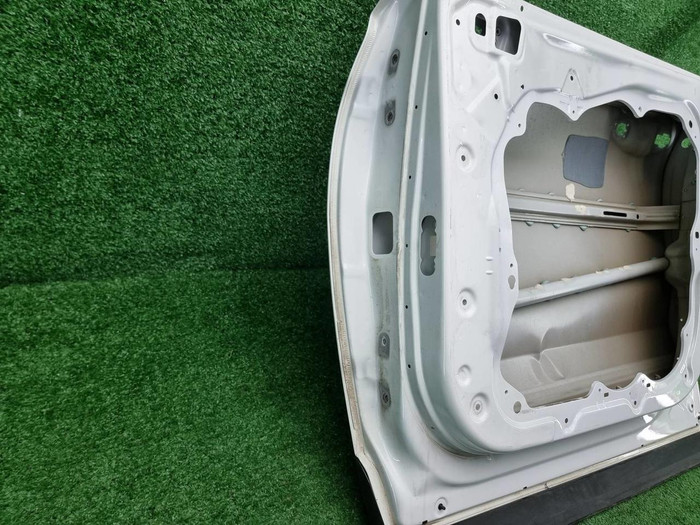 Дверь передняя правая Hyundai Santa Fe 4 (18-24)