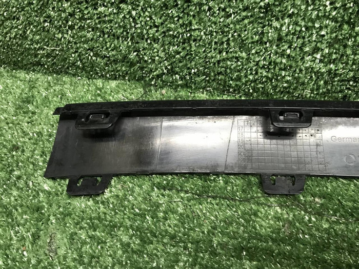 Накладка перед. бампера Mercedes C w205 18-23 AMG