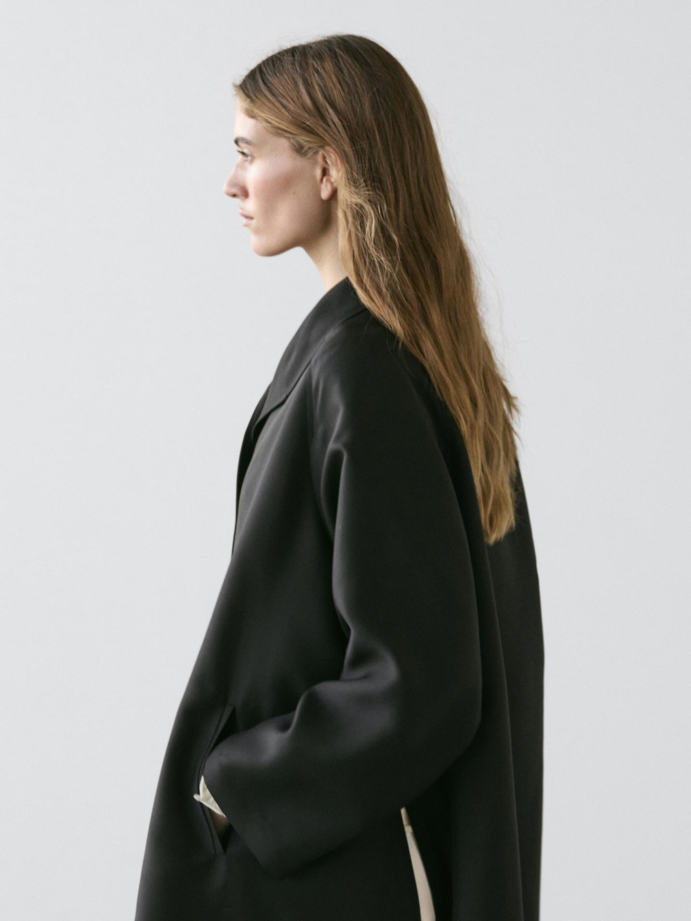 Massimo Dutti Драпированная накидка с пуговицами и оборками, черный