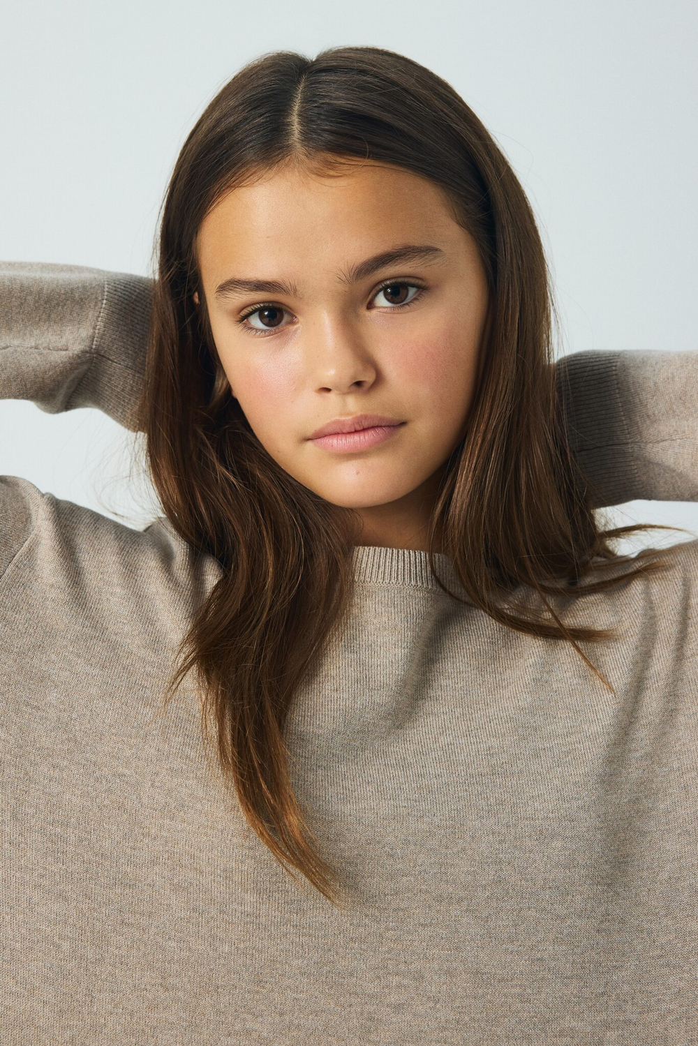 H&M Комплект из мягкого тонкого свитера и брюк-джоггеров, светло-бежевый