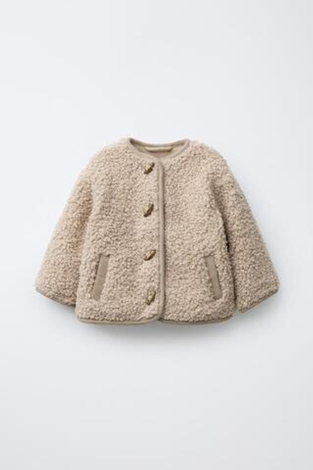 ZARA КУРТКА ИЗ ИСКУССТВЕННОЙ ОВЧИНЫ С ЗАСТЕЖКОЙ НА ПУГОВИЦЫ, БЕЖЕВЫЙ