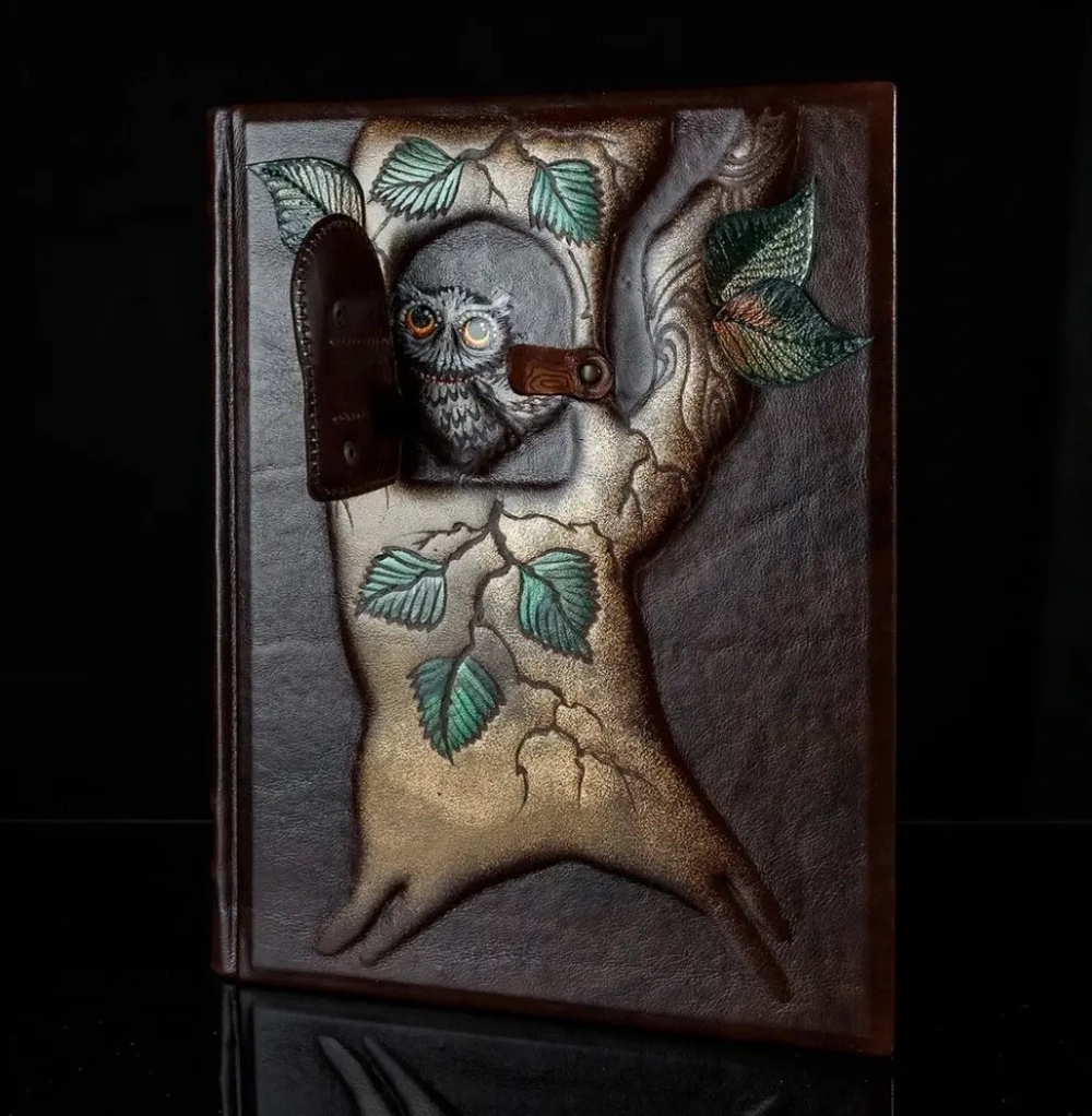 "Книга мудрости" Книга подарочная в кожаном переплете