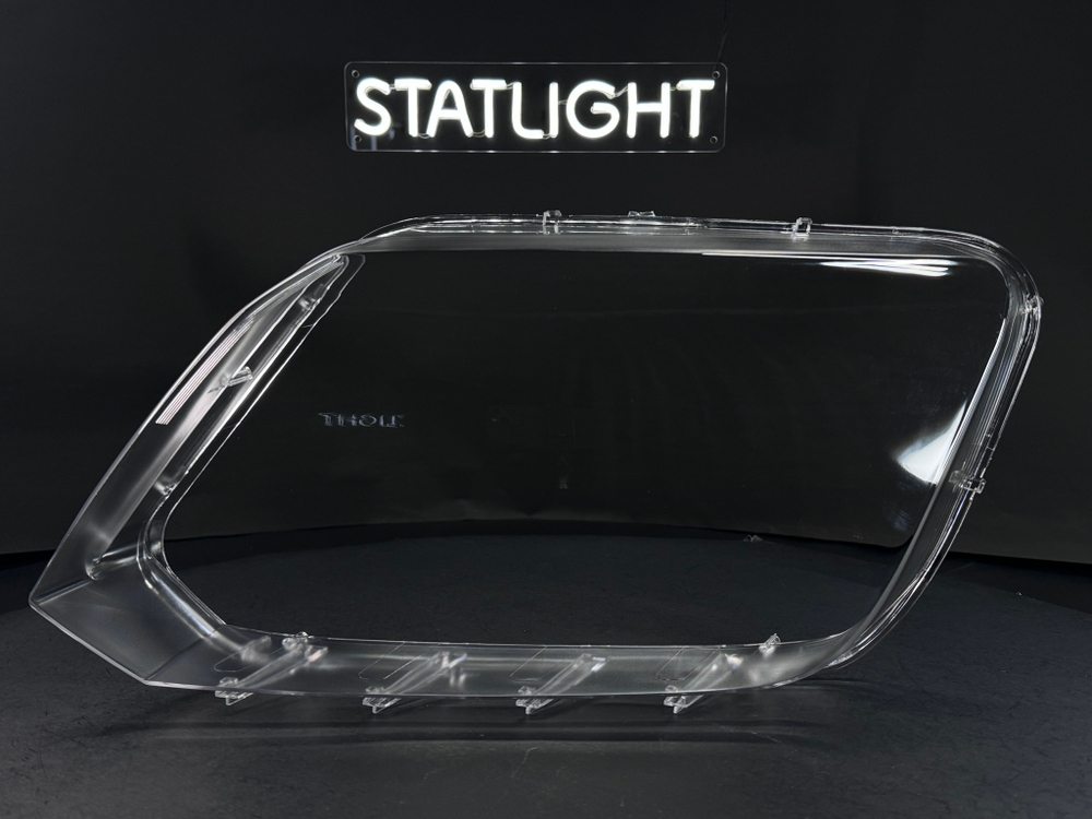 Левое стекло Volkswagen Amarok 2010-2016