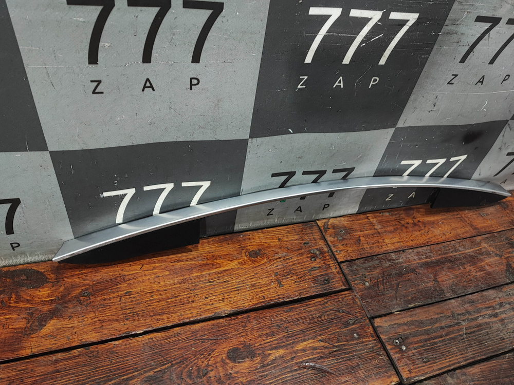 Накладка крышки багажника Hyundai Santa Fe 4 (TM) 18-21 Б/У Оригинал 87311S1000