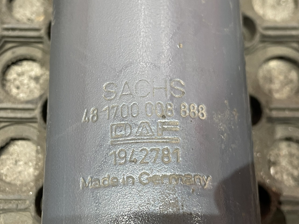 Амортизатор передний 2023г