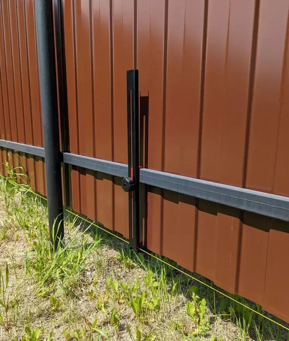 Держатель монтажный 40x40 мм для профлиста при строительстве забора (регулируемый) - 2 шт.