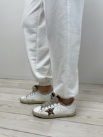 Костюм с разрезами на рукавах 4