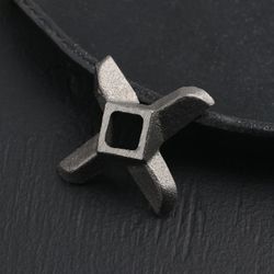 Нож для мясорубки А-8, посадочное отверстие 1×1 см