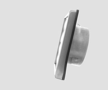 Вентиляционная жалюзийная решетка DEC D5125125 (производство Нидерланды)  из высококачественной нержавеющей стали, с откидными створками,  которые предотвращают поступление воздуха в обратную  сторону