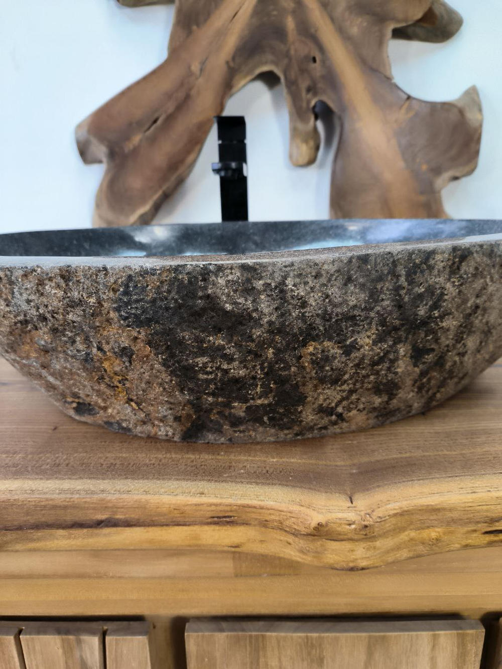 Раковина из речного камня RS-65893 63х46х15 из натурального камня