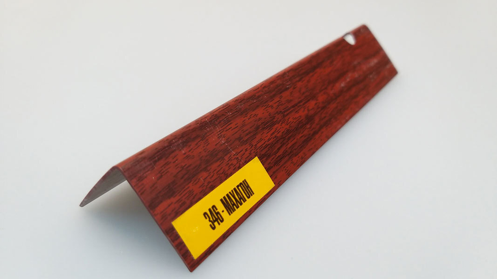 Угол ПВХ 346 Махагон 15х15х2700 мм