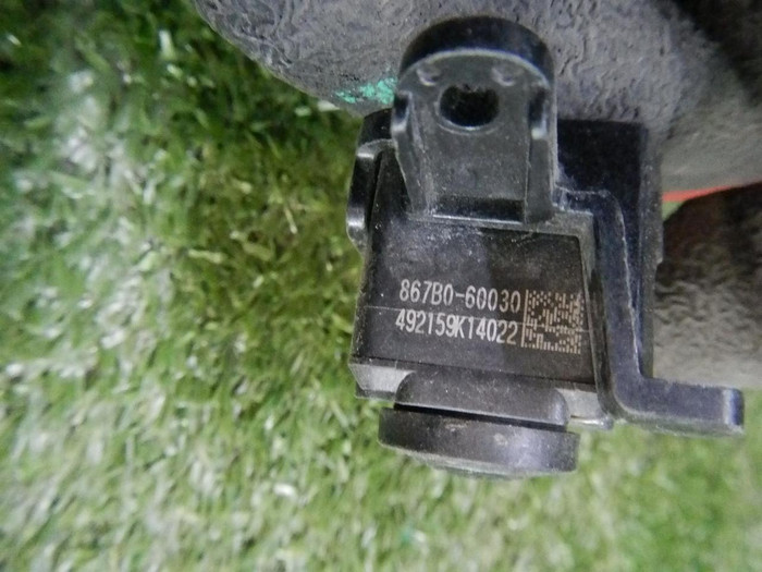 Камера правая Toyota Land Cruiser 200 (2015-2021)