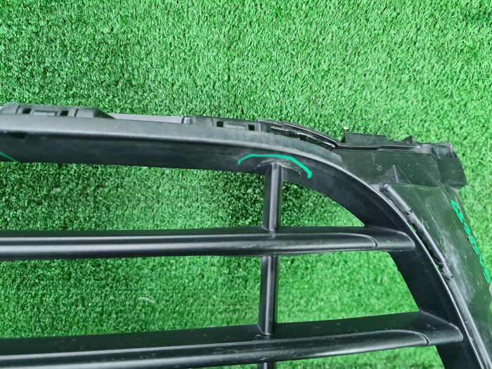 Решетка радиатора Porsche Macan (2018-2021)