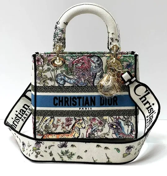 Сумка для женщин Dior Lady D-lite, модель среднего формата белый
