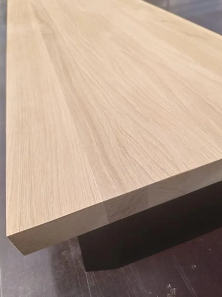 Мебельный щит из дуба (цельноламельный, широкая ламель 40 мм)