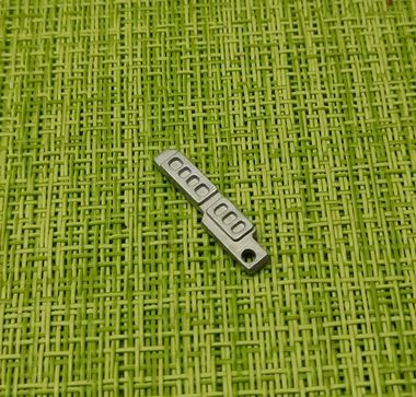 Фиксатор дисплея