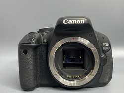 Canon 600D kit 18-55mm IS II 44.000 Кадров