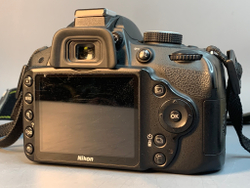 Nikon D3200 47000 кадров + Nikon 18-55mm DX VR 3.5-5.6G