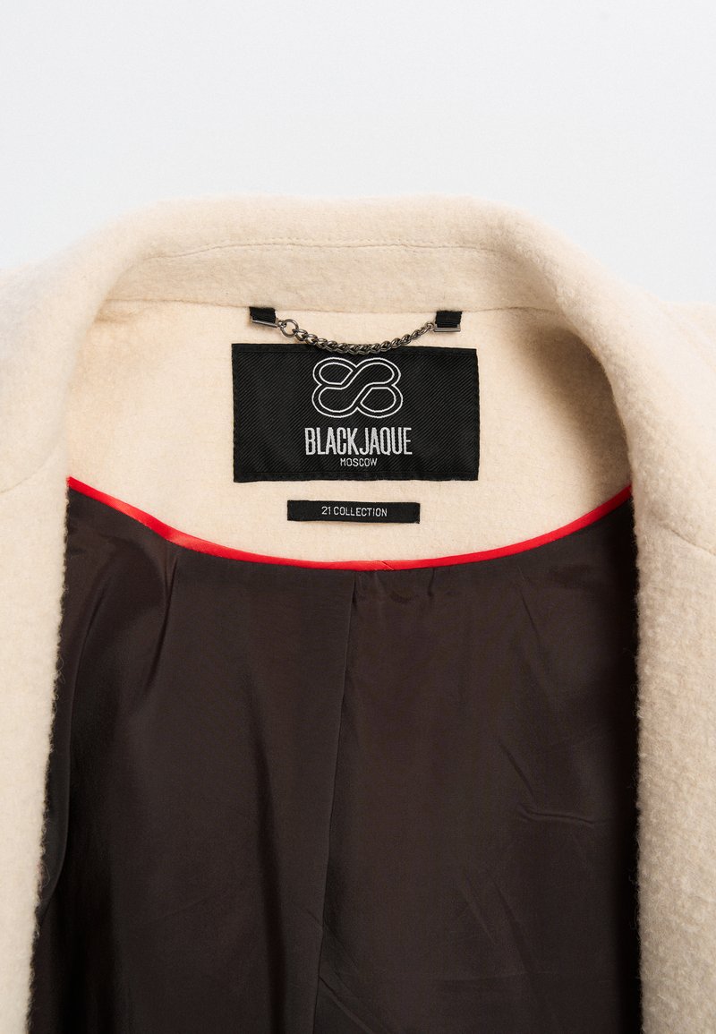 Полупальто Ravira