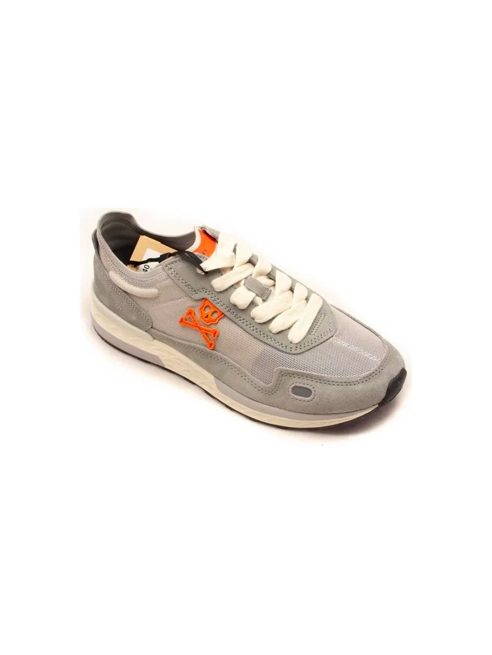 Кроссовки из замши