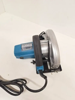 Циркулярная дисковая пила Макита Makita HS7000 1200Wt.