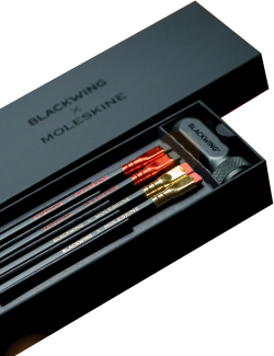 Набор из 4 карандашей и точилки Blackwing x Moleskine (EWBKWKIT1) в черной подарочной коробке
