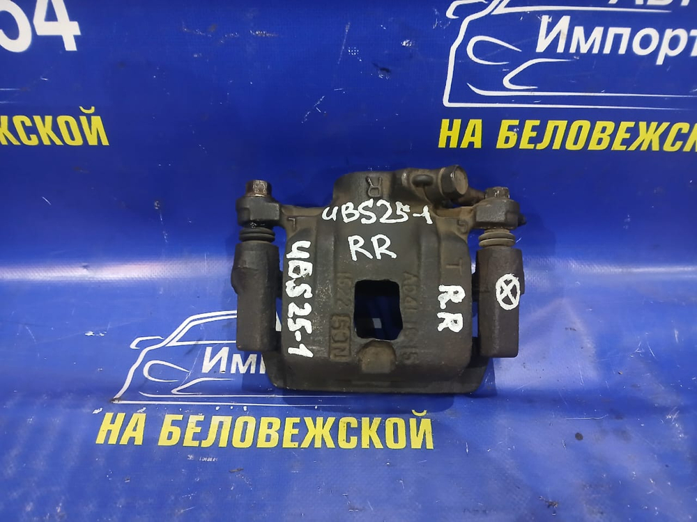 Суппорт тормозной задний правый ISUZU BIGHORN 1994