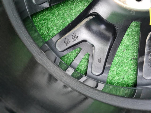 Диск Комплект дисков R20 Hongqi HS5 (2019-н.в.)