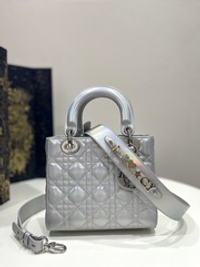 Christian Dior Lady Dior 20 cm