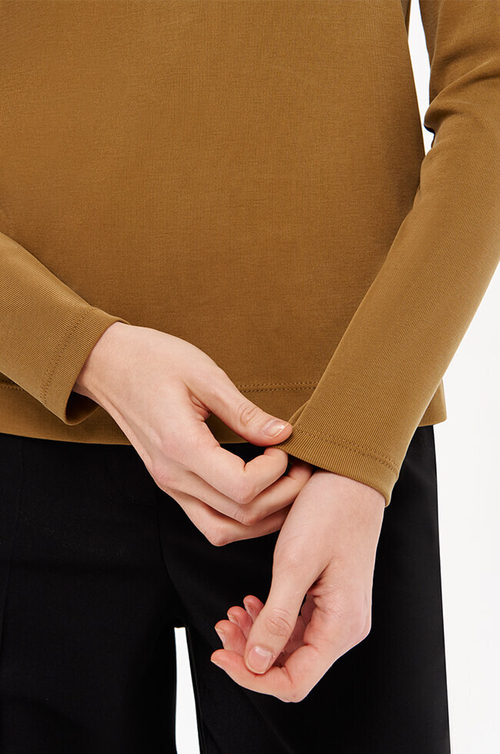 23340 Водолазка женская (бежевый)