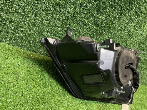 Фонарь левый внутренний Lexus RX 4 (2019-2022)