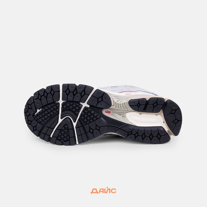 Кроссовки New Balance 2002R Protection Pack 