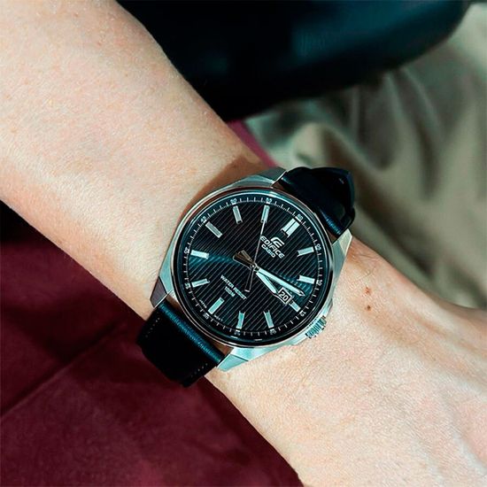 Наручные часы Casio EFV-150L-1A