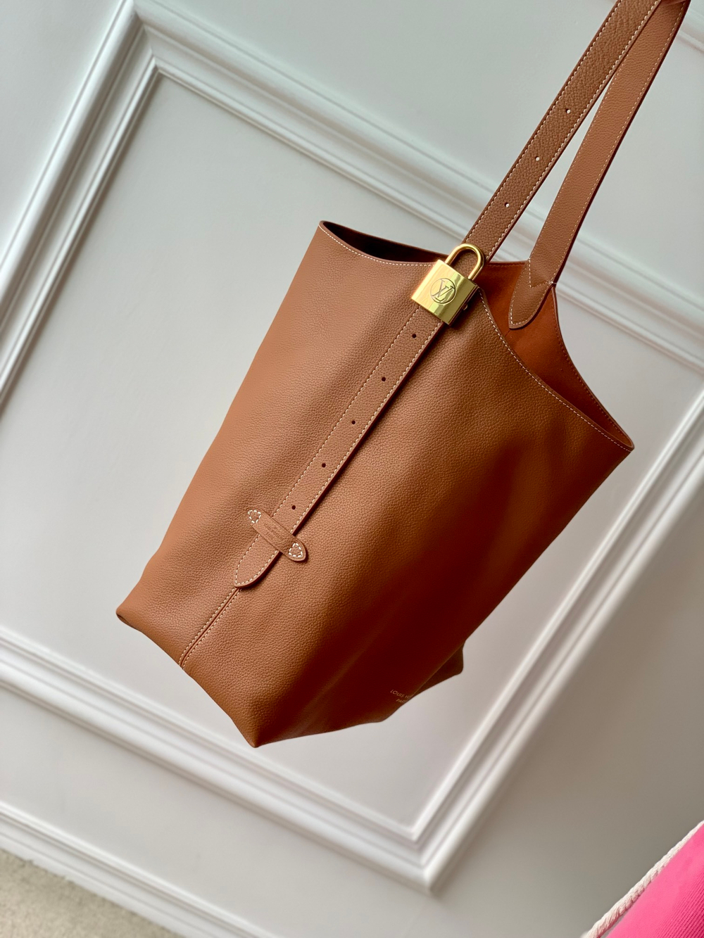 Louis Vuitton Low Key Hobo MM