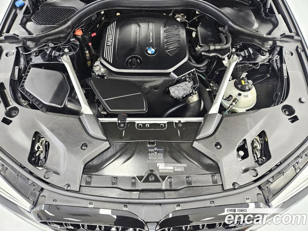 BMW 5 Series (G30) 520d xDrive M Sports Plus (07.2020)