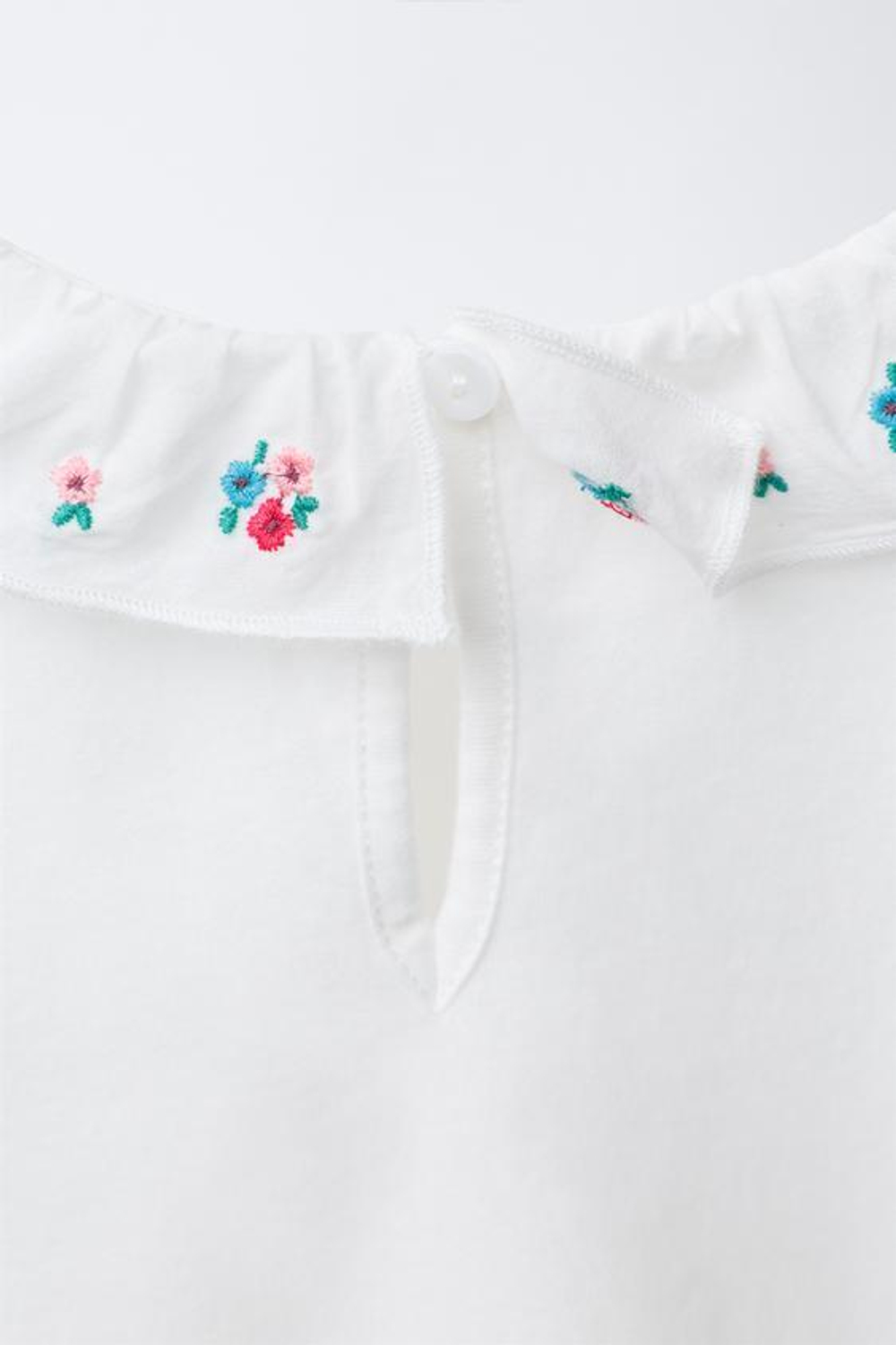 ZARA БОДИ С ВОРОТНИКОМ И ЦВЕТОЧНОЙ ВЫШИВКОЙ, ЖЕЛТОВАТО-БЕЛЫЙ