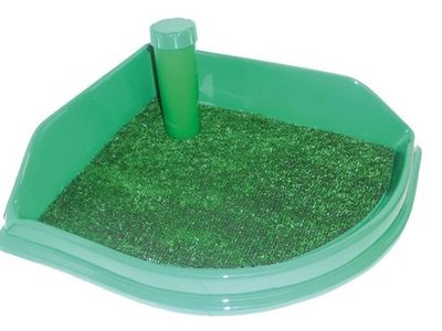 Туалет со столбиком и искусственной травкой угловой для собак мелких пород 50х43 см