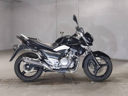 Suzuki GSR250 , 2015
