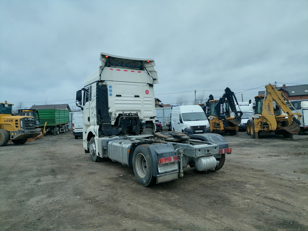 SITRAK C7H 4x2 Седельный тягач ZZ4186V361HE (Дизельный, 12,4 л, 480 л.с., МТ)