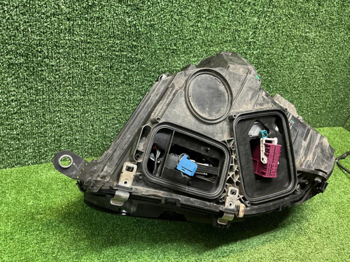 Фара правая Mercedes S W223 (20-нв) Digital Light